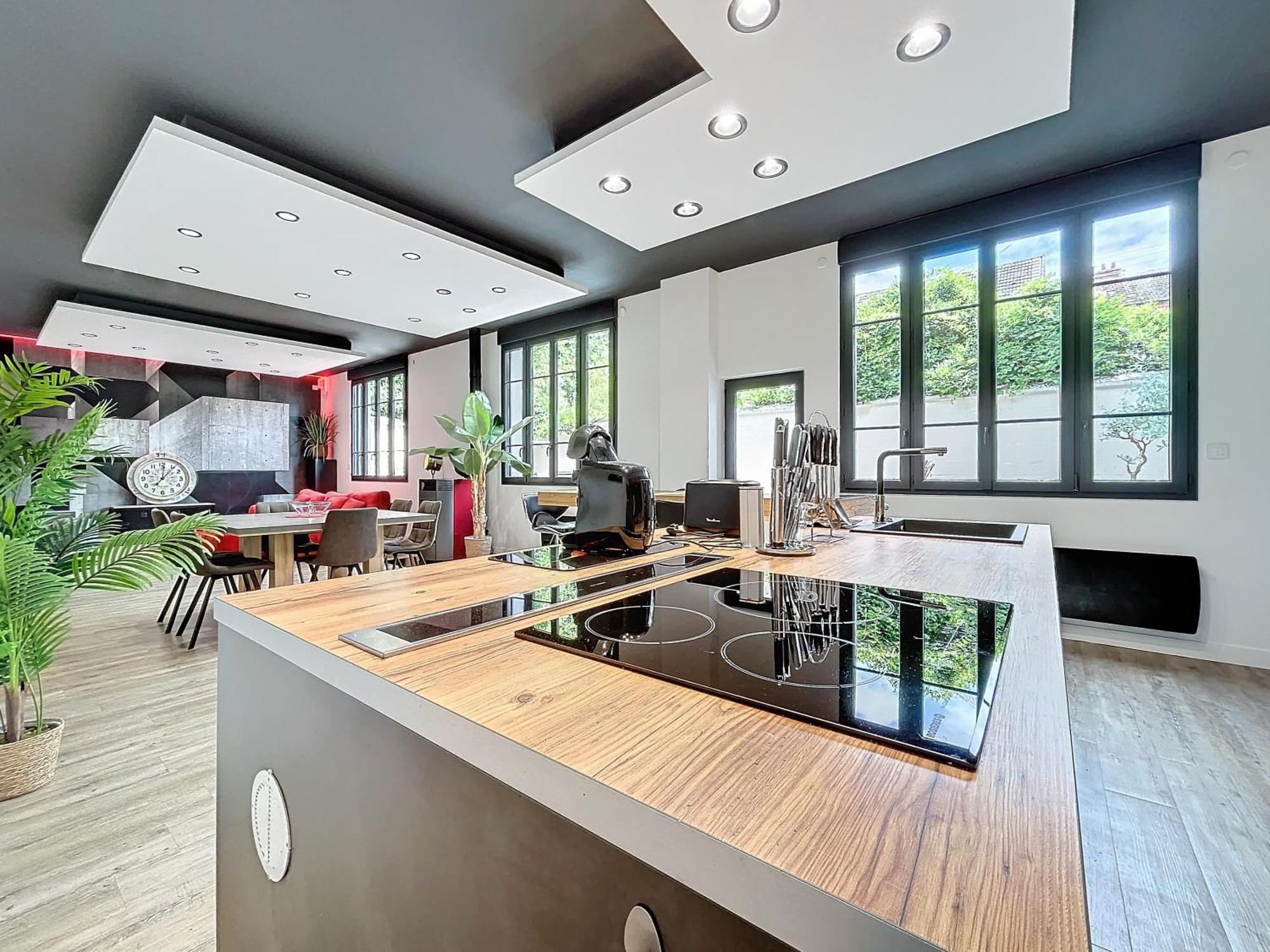 Loft Terrasse Avec Spa Proche Centre Historique Montluçon Екстериор снимка